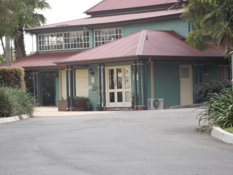 Puffers Inn Loganholme Extérieur photo