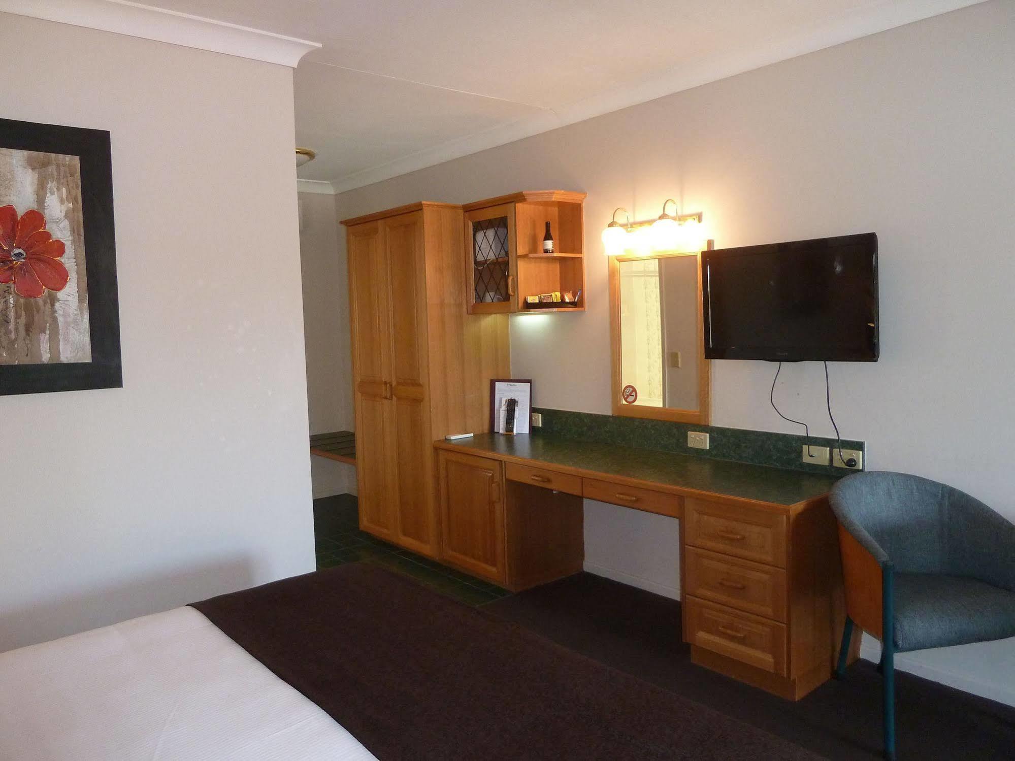 Puffers Inn Loganholme Extérieur photo